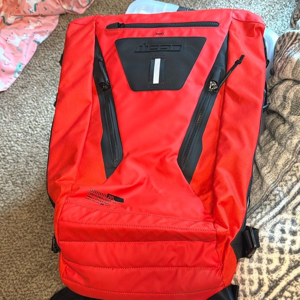 Icon Dreadnaught 20L waterproof backpack